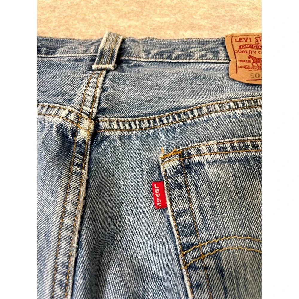 Levis 501 Original Fit Straight Jeans Mens 35x32 Blue Denim Logo Cotton Mid Rise